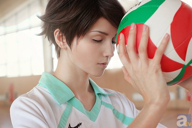 钟山法院领导登门送执行款温暖人心“爱游戏体育app官网登录入口”(图1) 爱游戏(中国)